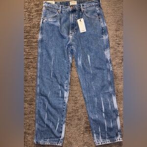 WRANGLER LOOSE FIT MENS JEANS SIZE 32 x 34 BLEACHED COWBOY WEST ANTHROPOLOGIE